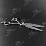 haircutting scissors