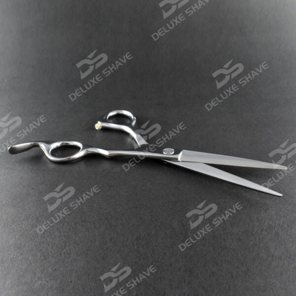 haircutting scissors