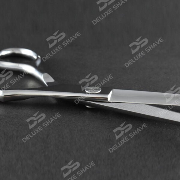 haircutting scissors